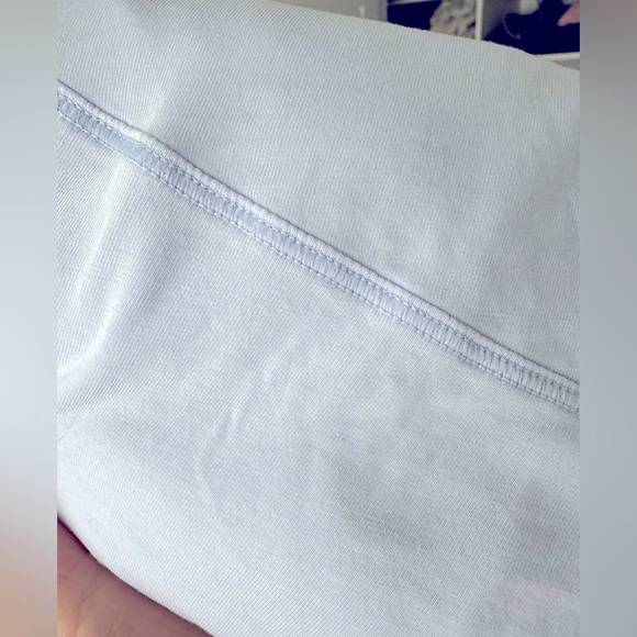 New Condition Lululemon Back In Action Long Sleeve Top - Picture 3 of 5